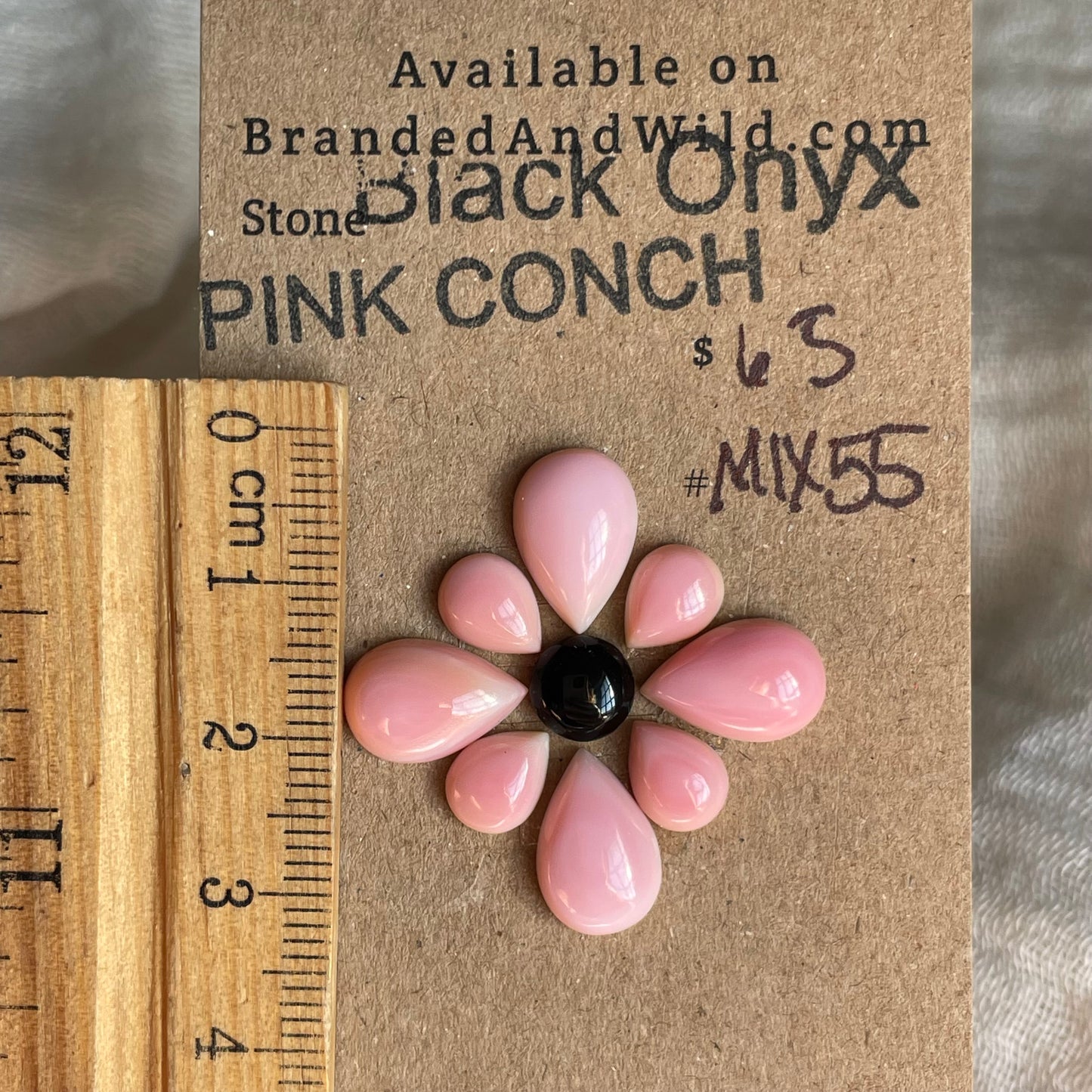 Pink Conch / Black Onyx Cabochon - Mix55