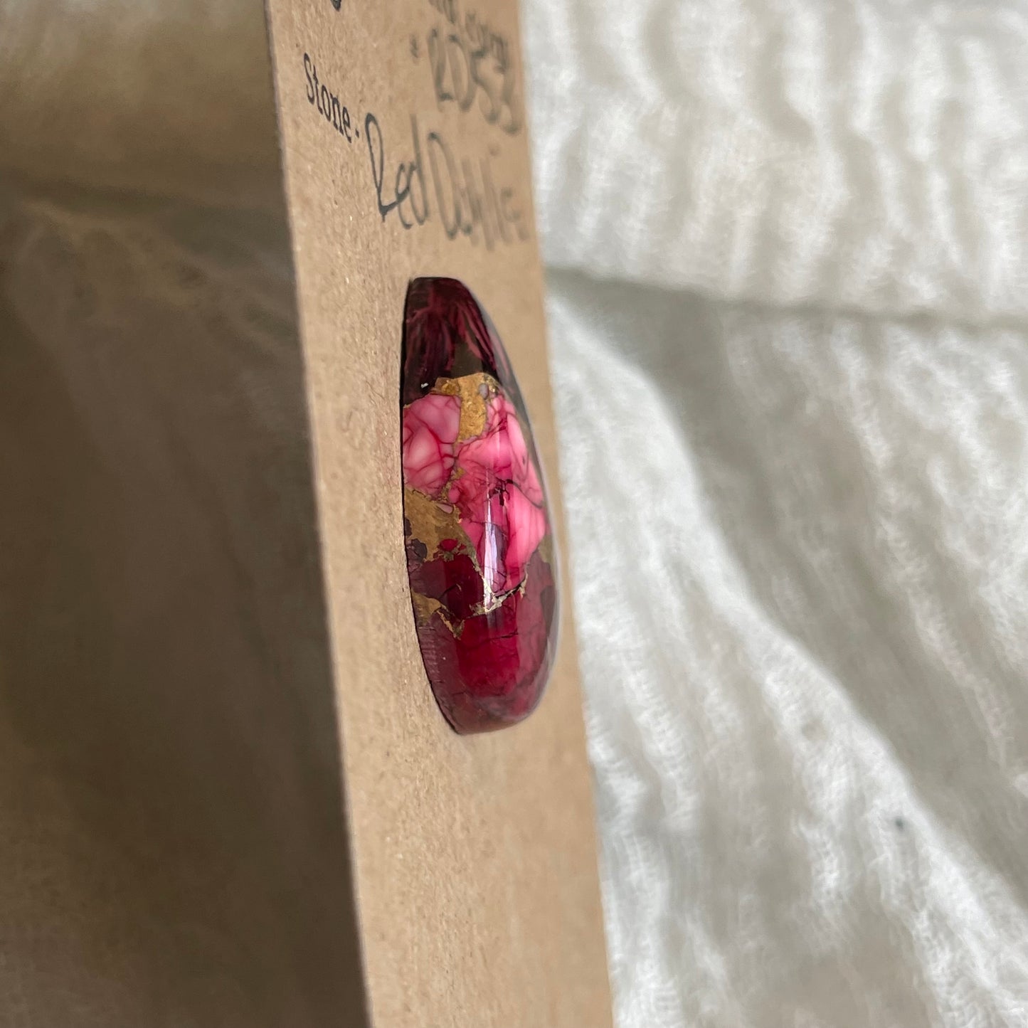 Red Dahlia Cabochon - RD53