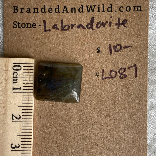 Labradorite Cabochon - L087