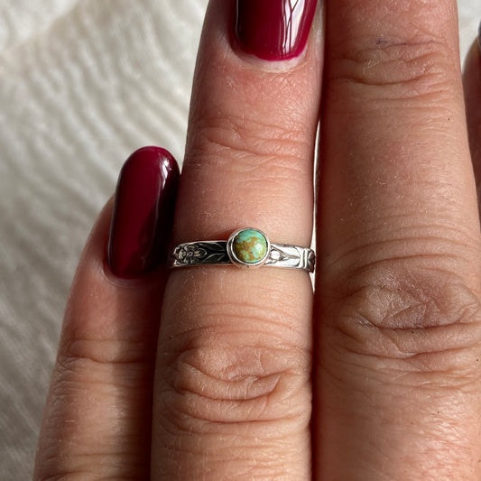 Sterling Silver Ring - R39 Size - 5.5