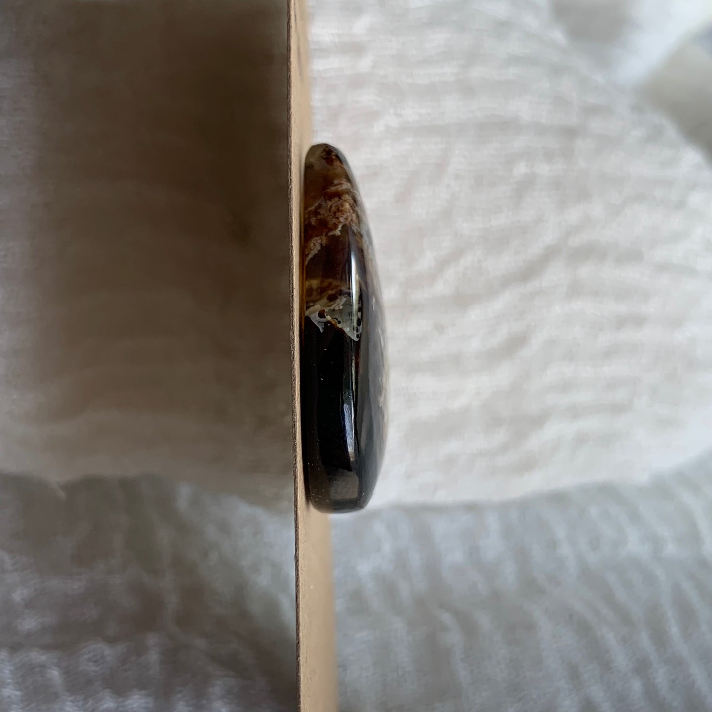 Amber Cabochon AM38