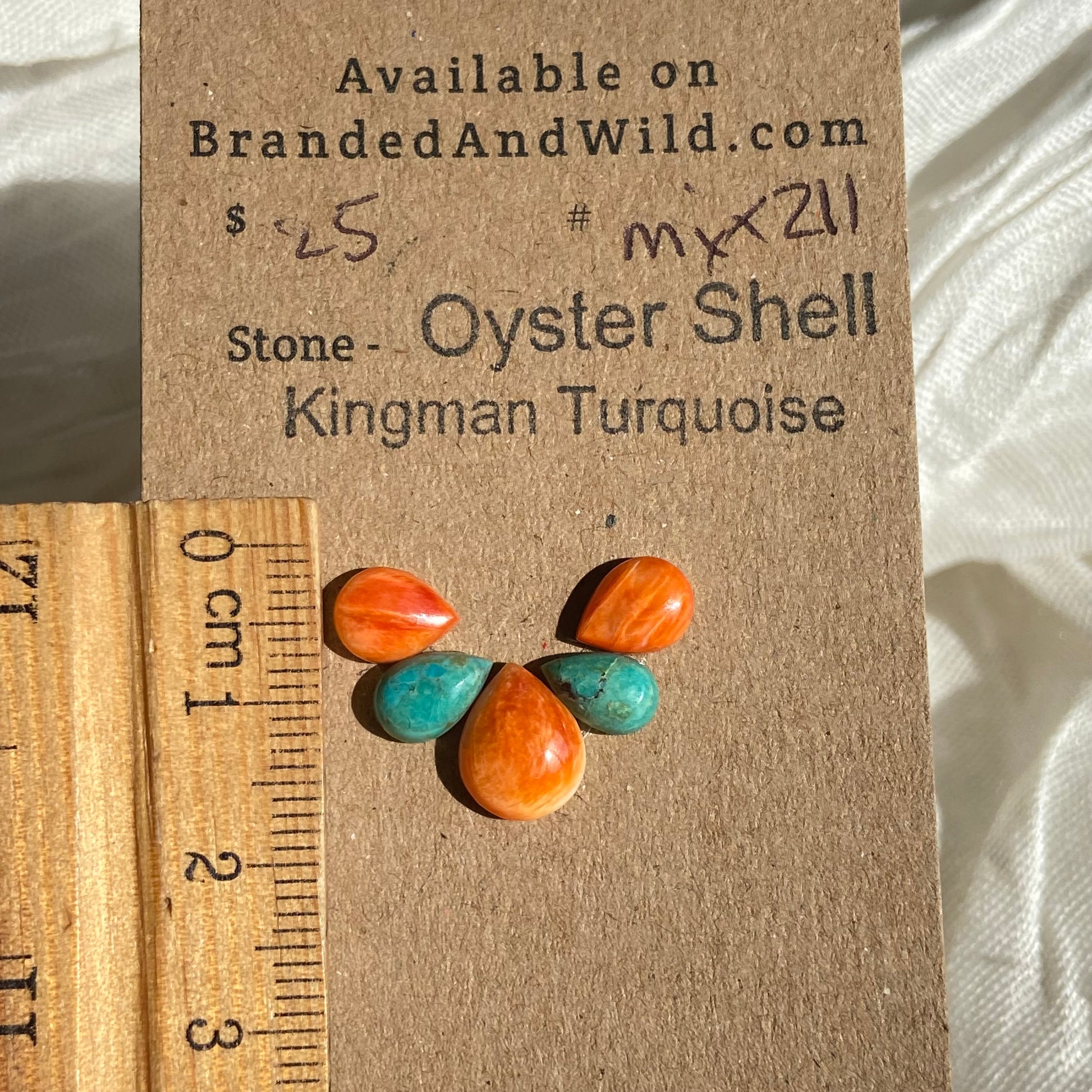 Oystershell / Kingman Turquoise Cabochon - MIX211 3DB932B7-4557-4373-98F4-3C7568FF30A2 Brandedandwild.com