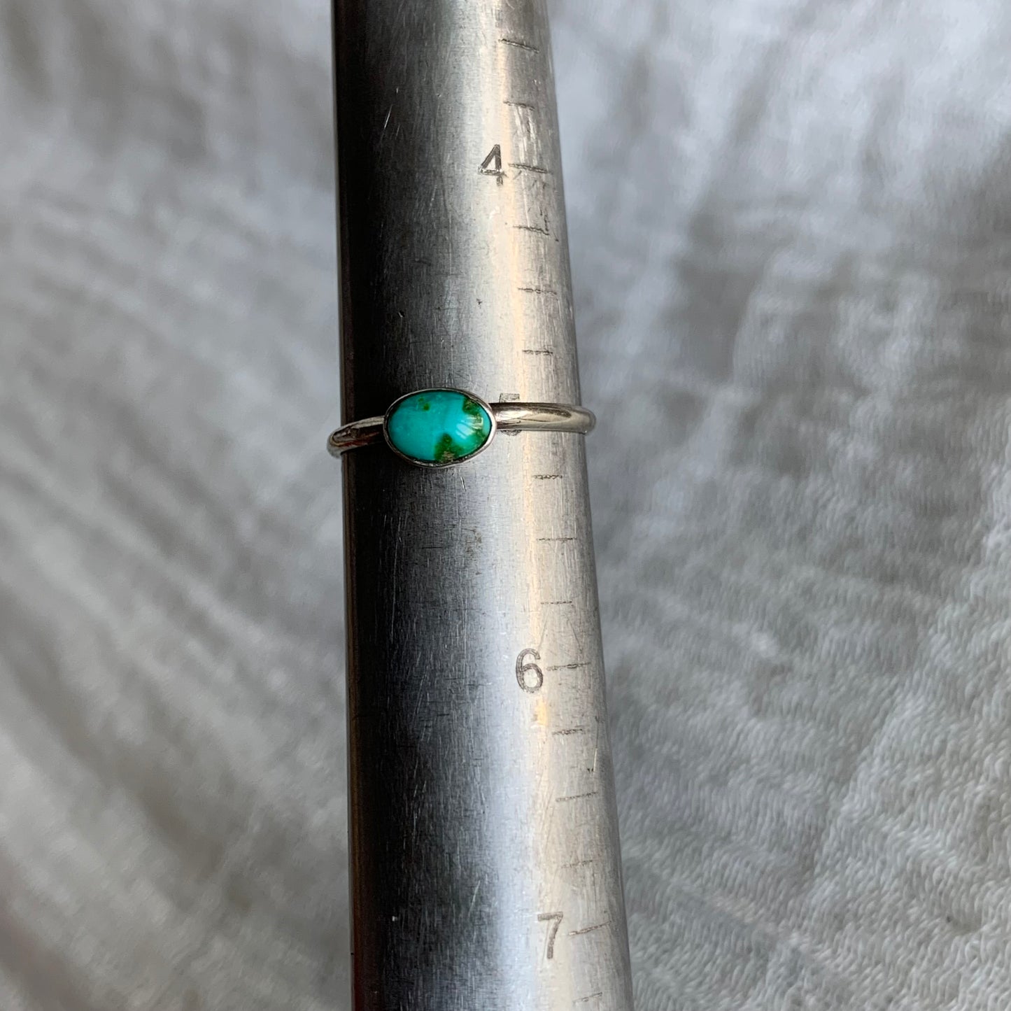 Sterling Silver Ring - R27  Size - 5