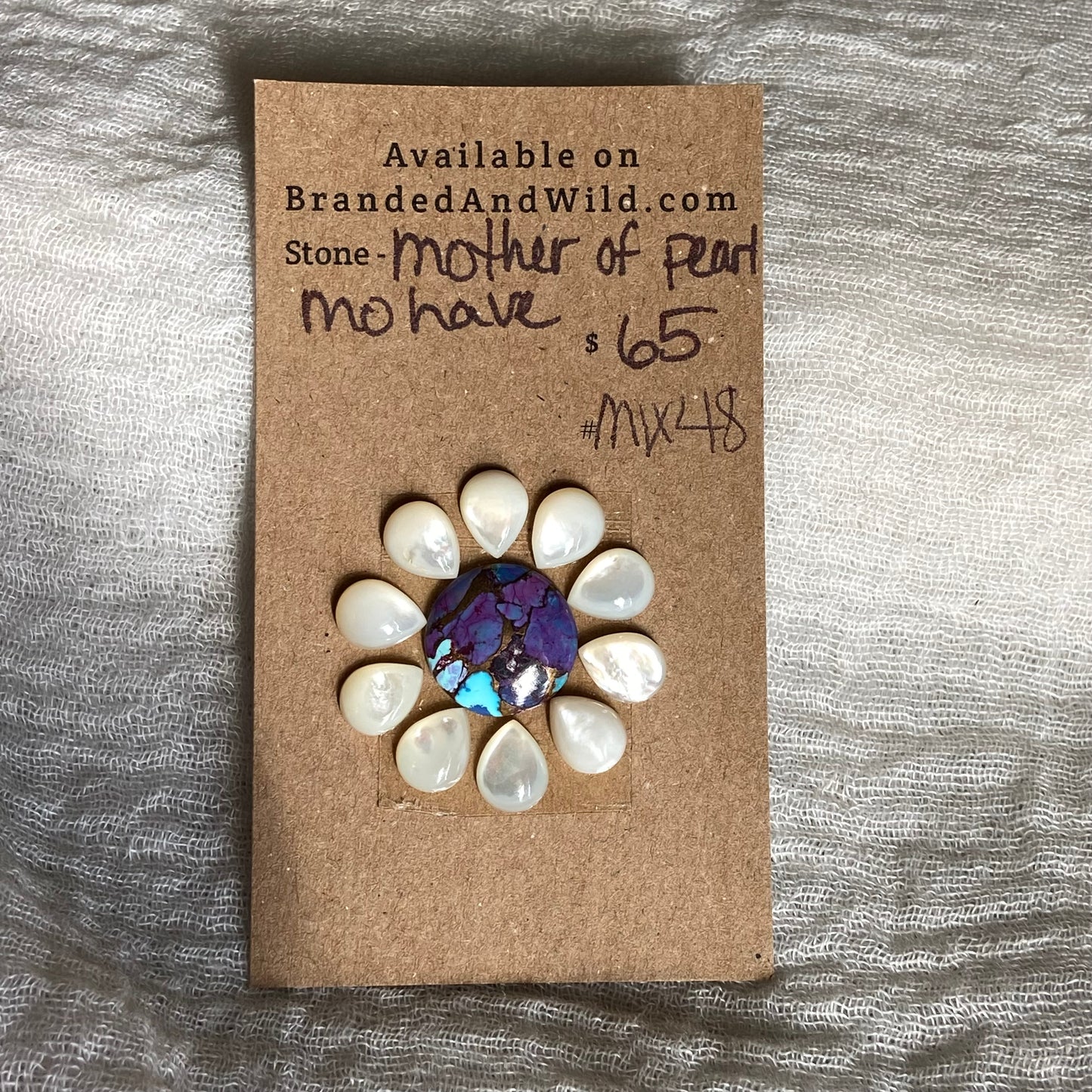 Mother of Pearl / Mohave Cabochon - MIX48