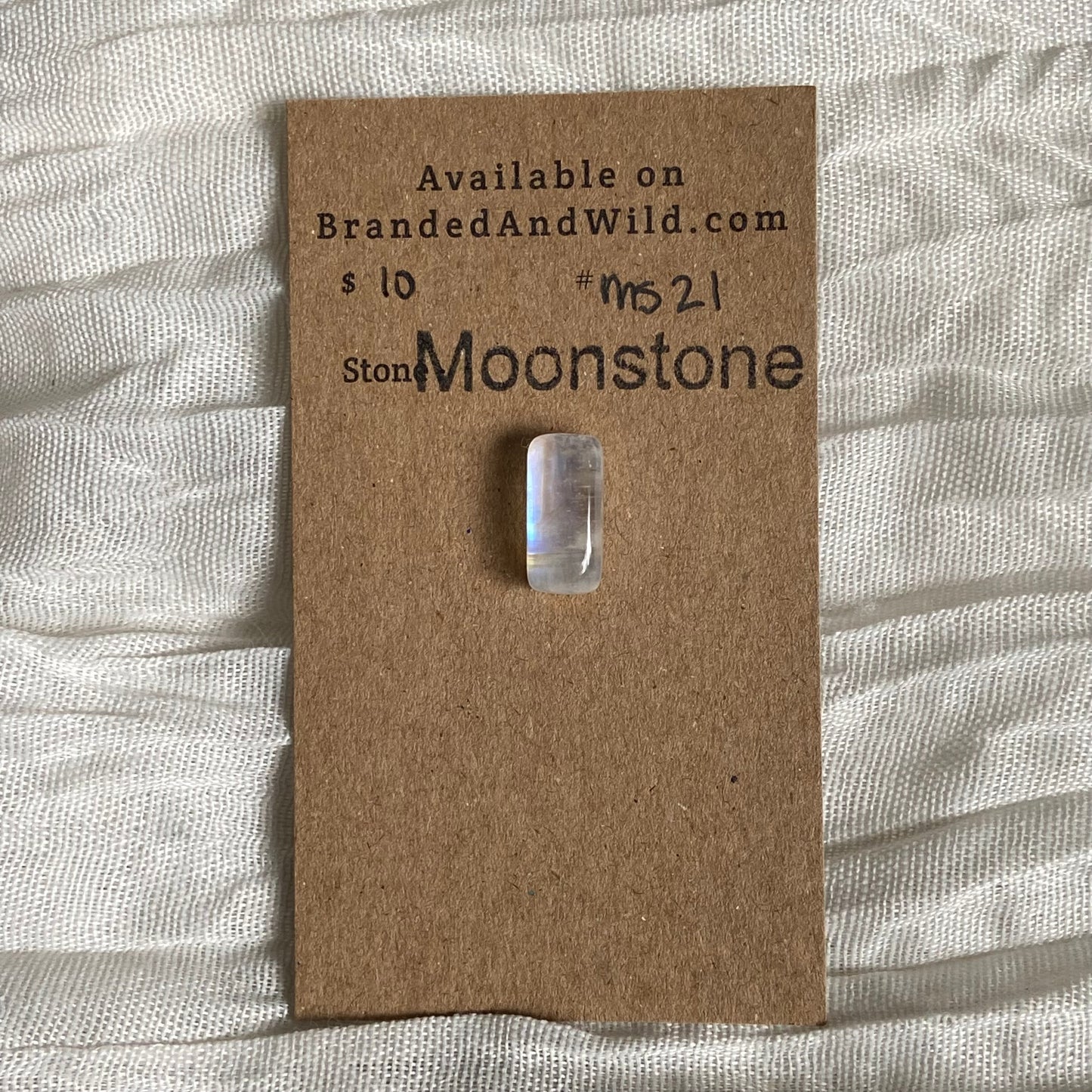 Moonstone cabochon - Ms21 3E6E07C7-F2EE-4052-9855-ECB97E685672 Brandedandwild.com
