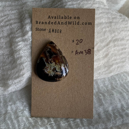 Amber Cabochon AM38