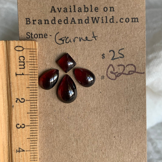 Garnet Cabochon - G22