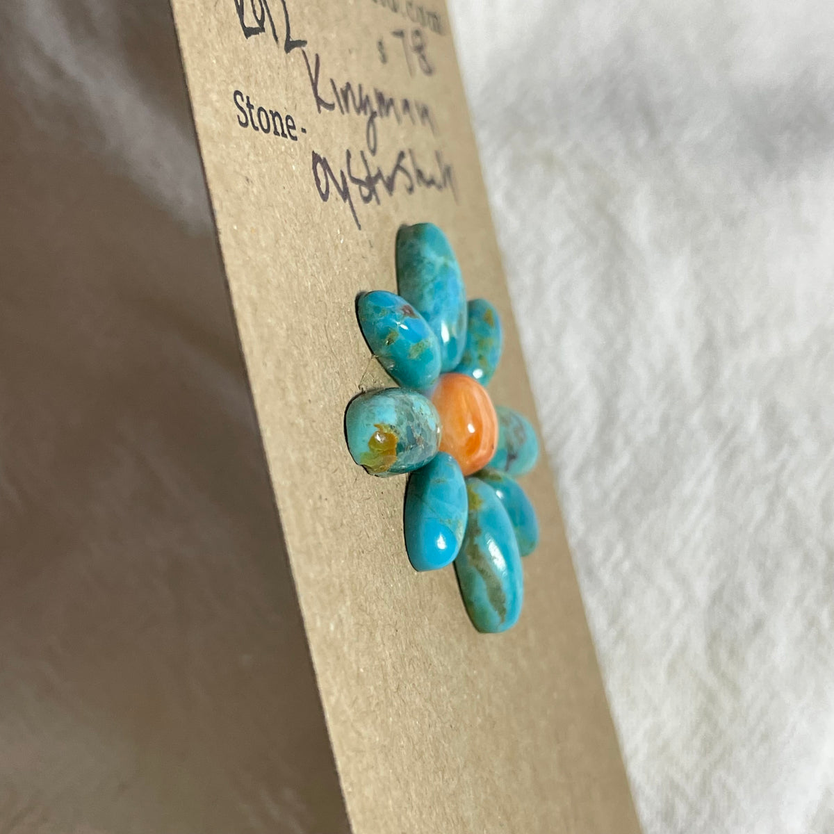 Kingman Turquoise / Oyster Shell Cabochon - KO12