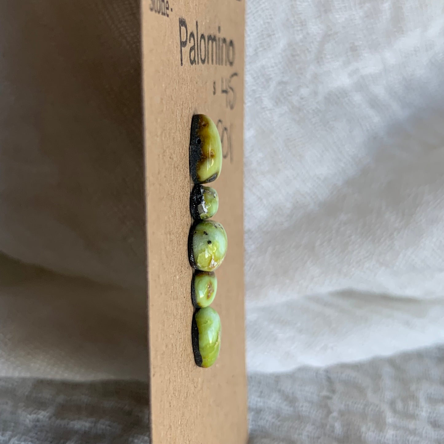 Palomino Cabochon - PO1