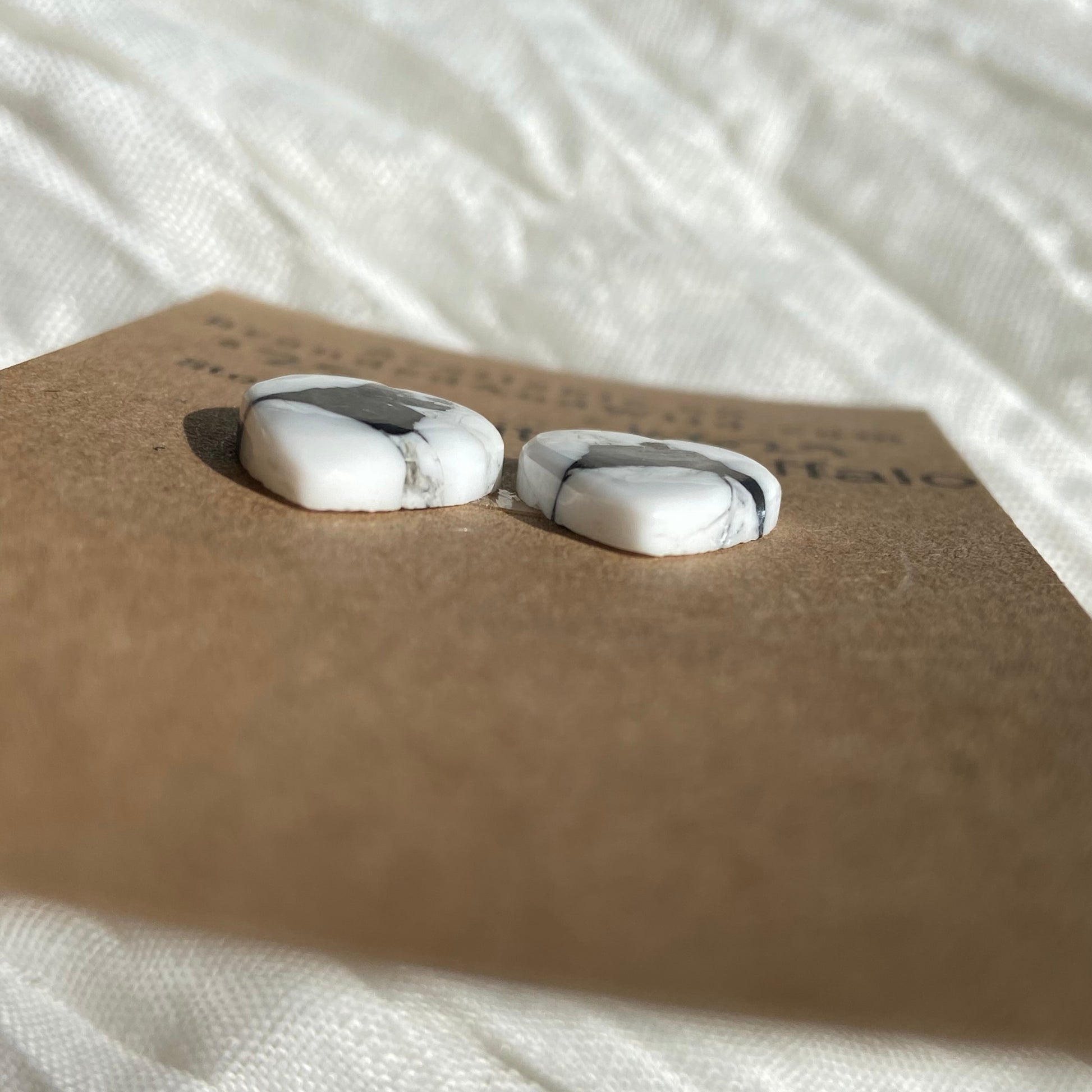 White Buffalo Cabochon - WB29 41A28F1E-A9BB-452E-9279-CAB2DAC500DB Brandedandwild.com