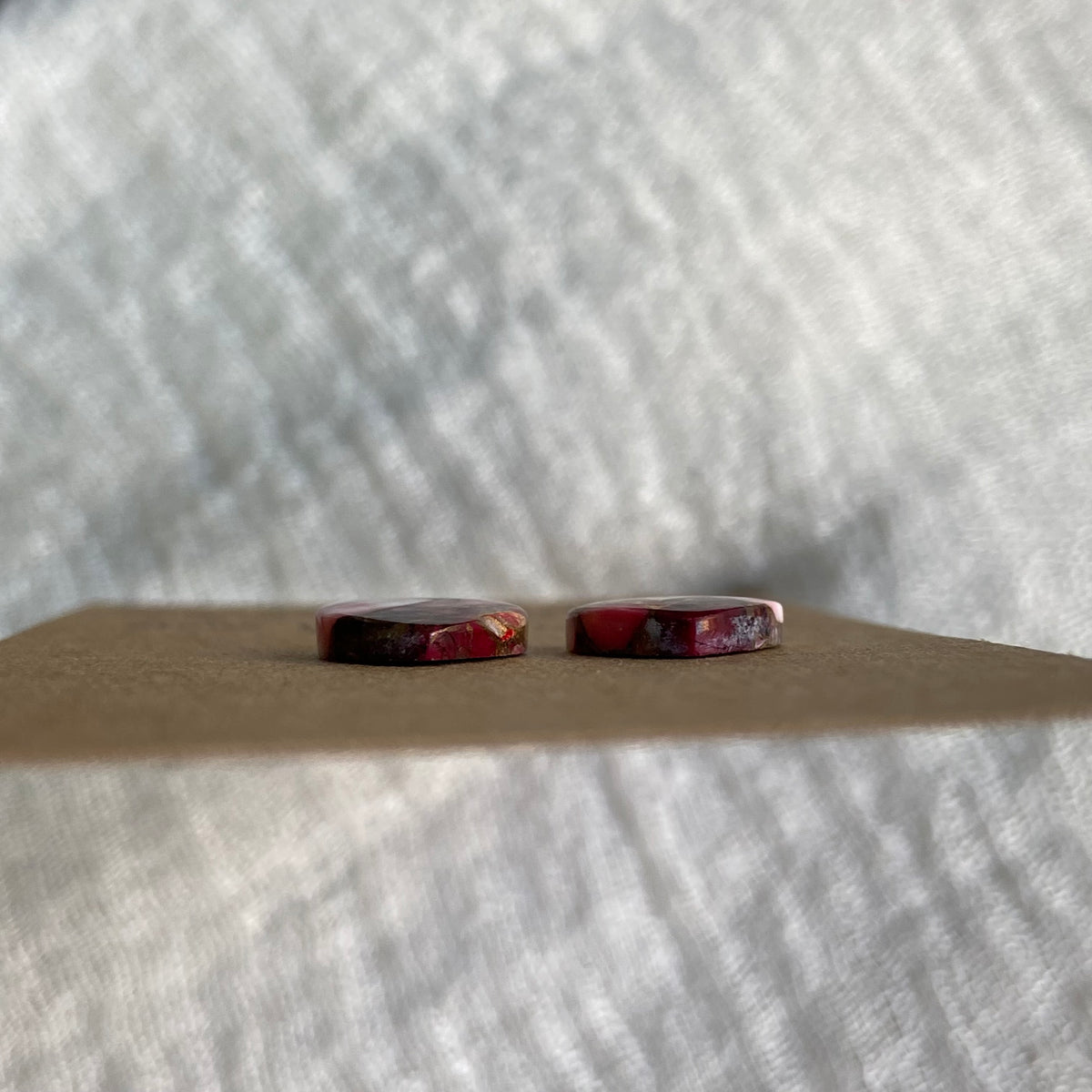 Red Dahlia Cabochon - RD04