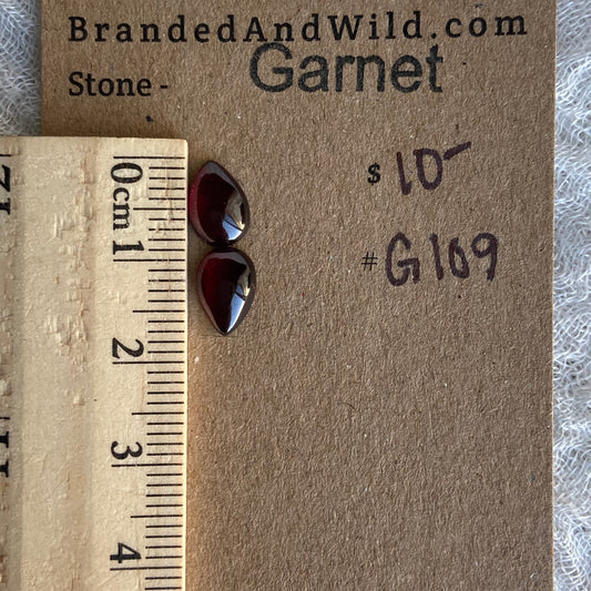 Garnet Cabochon - G109