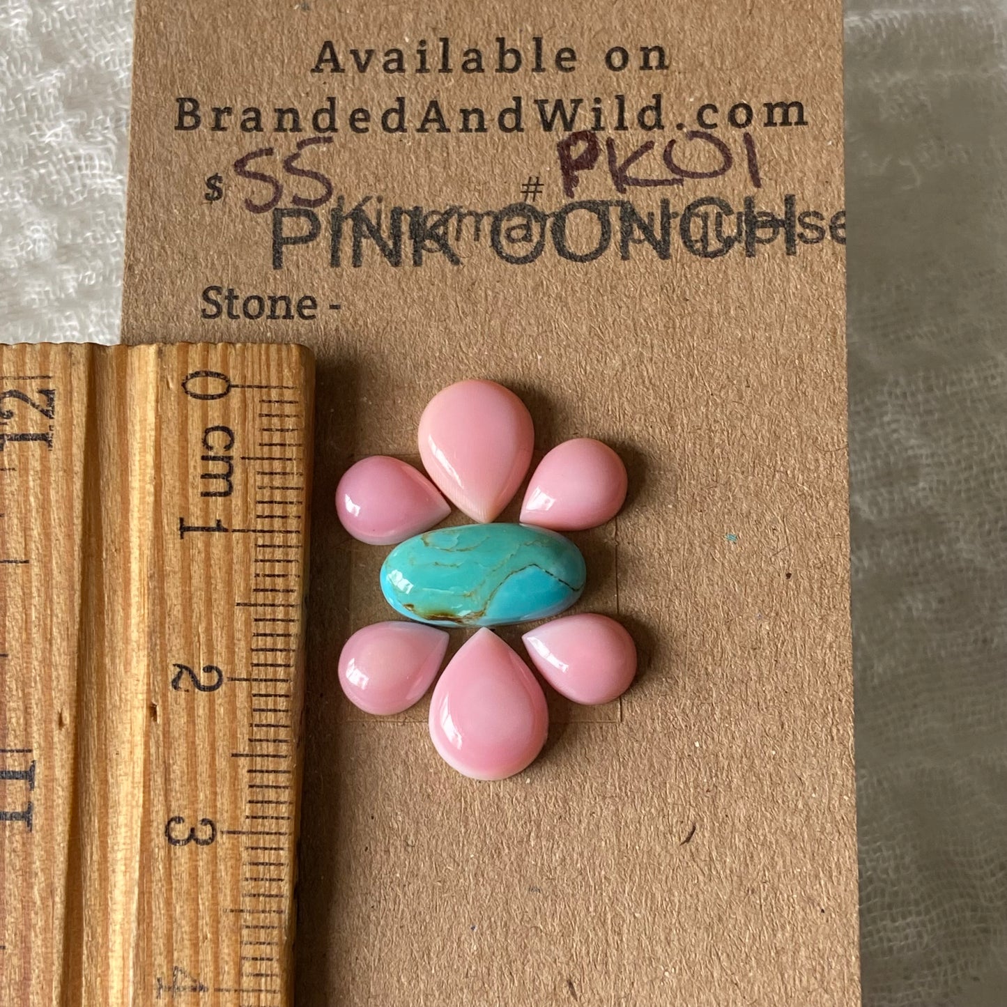 Pink Conch / Kingman Turquoise Cabochon - PK01