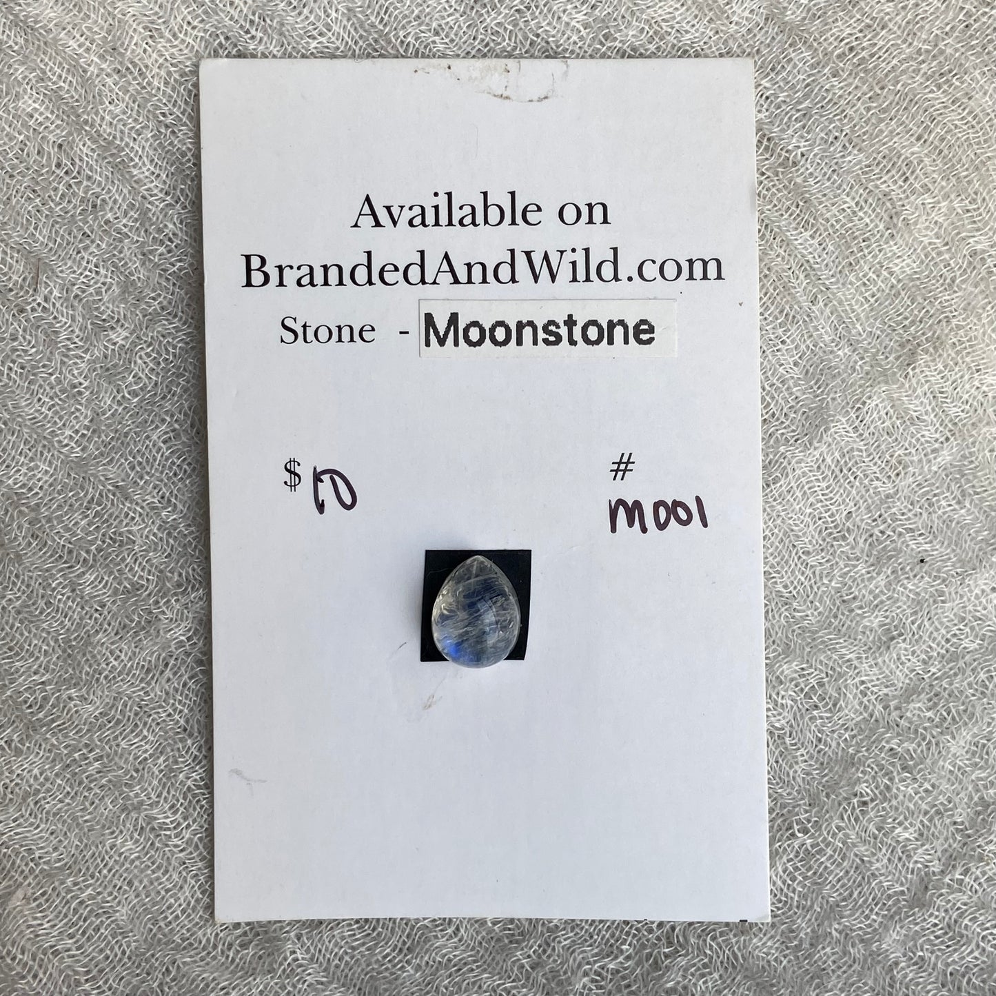 Moonstone cabochon - M001