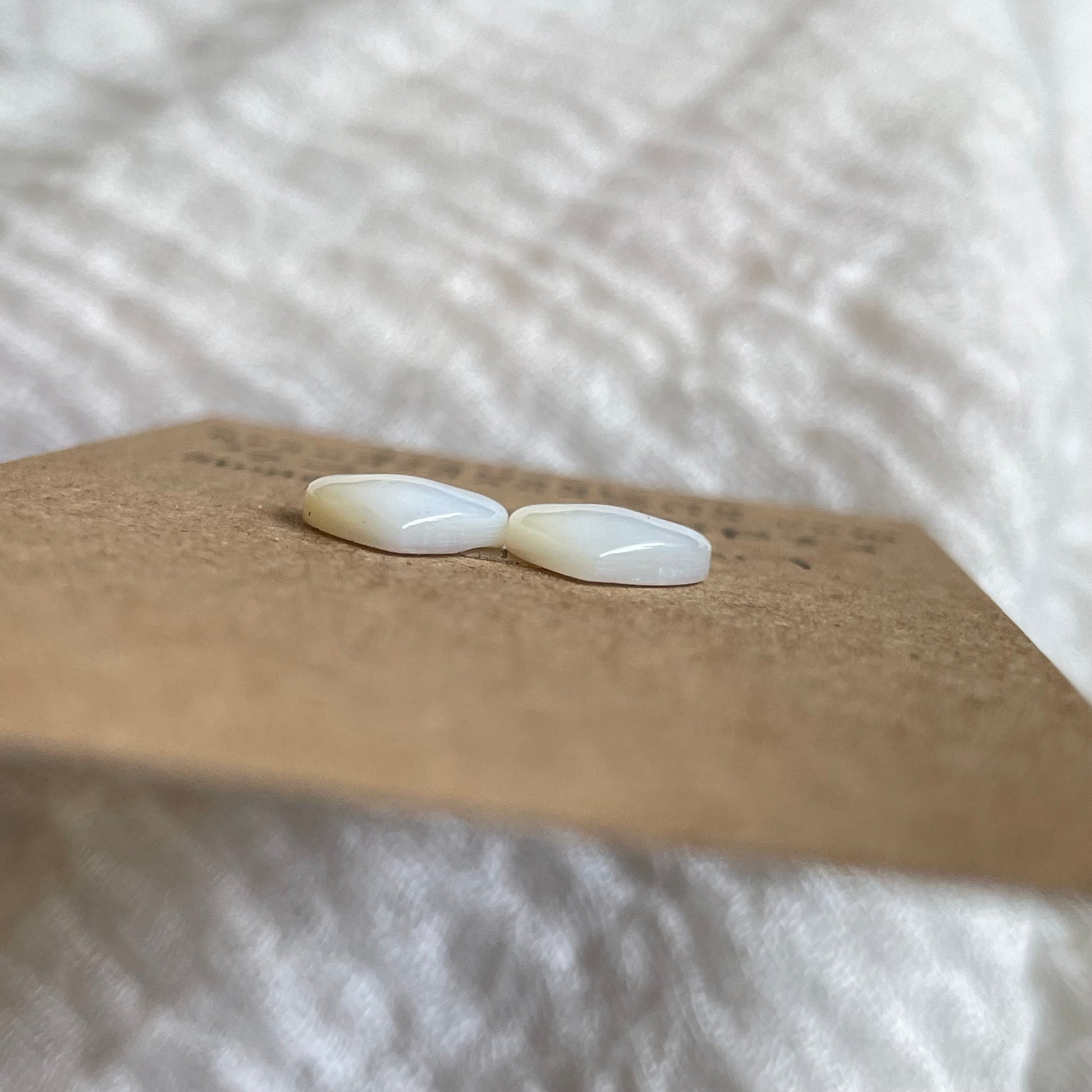 Mother of pearl cabochon - MP20 47B1B683-5B71-4679-AF8A-B72909199E71 Brandedandwild.com