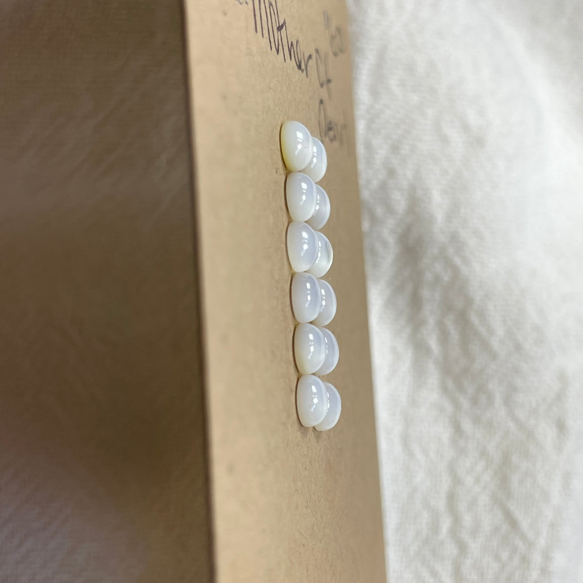 Mother of pearl cabochon - MP16
