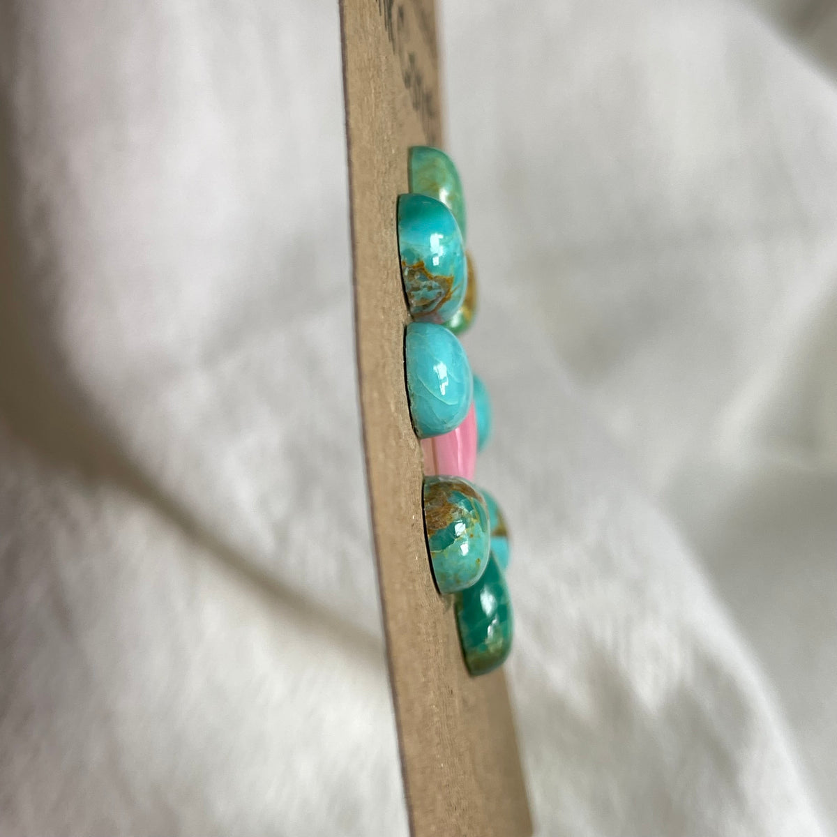 Pink Conch / Kingman Turquoise Cabochon - PK63