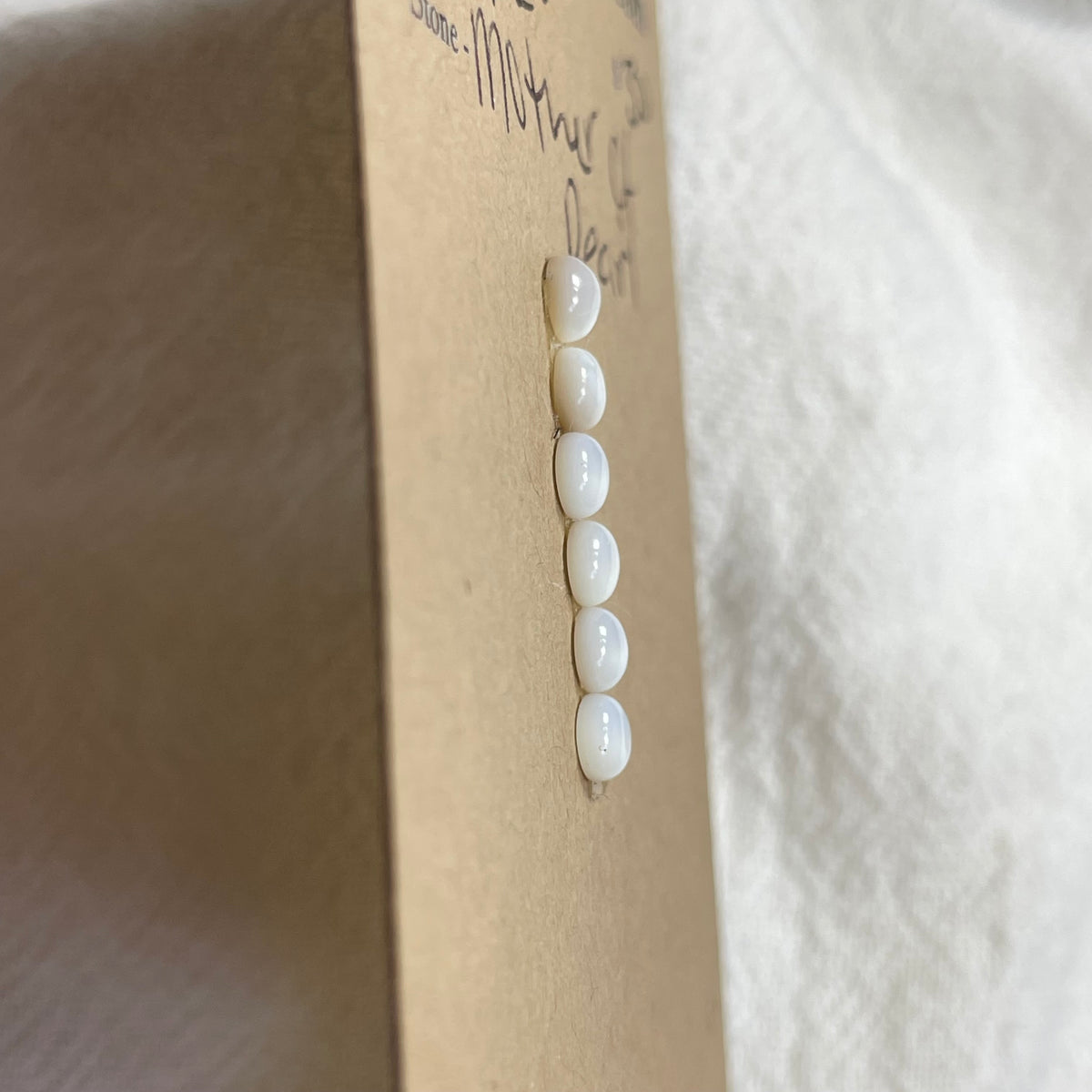 Mother of pearl cabochon - MP20