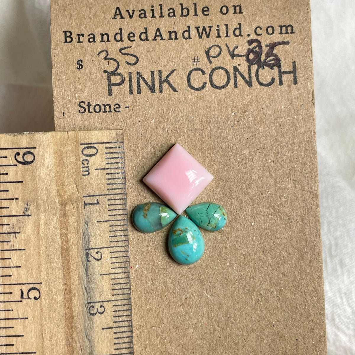 Pink Conch / Kingman Turquoise Cabochon - PK25