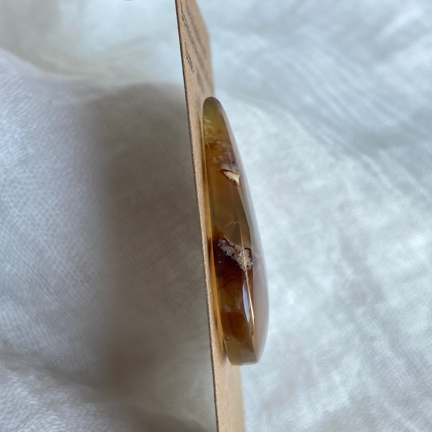 Amber Cabochon AM01