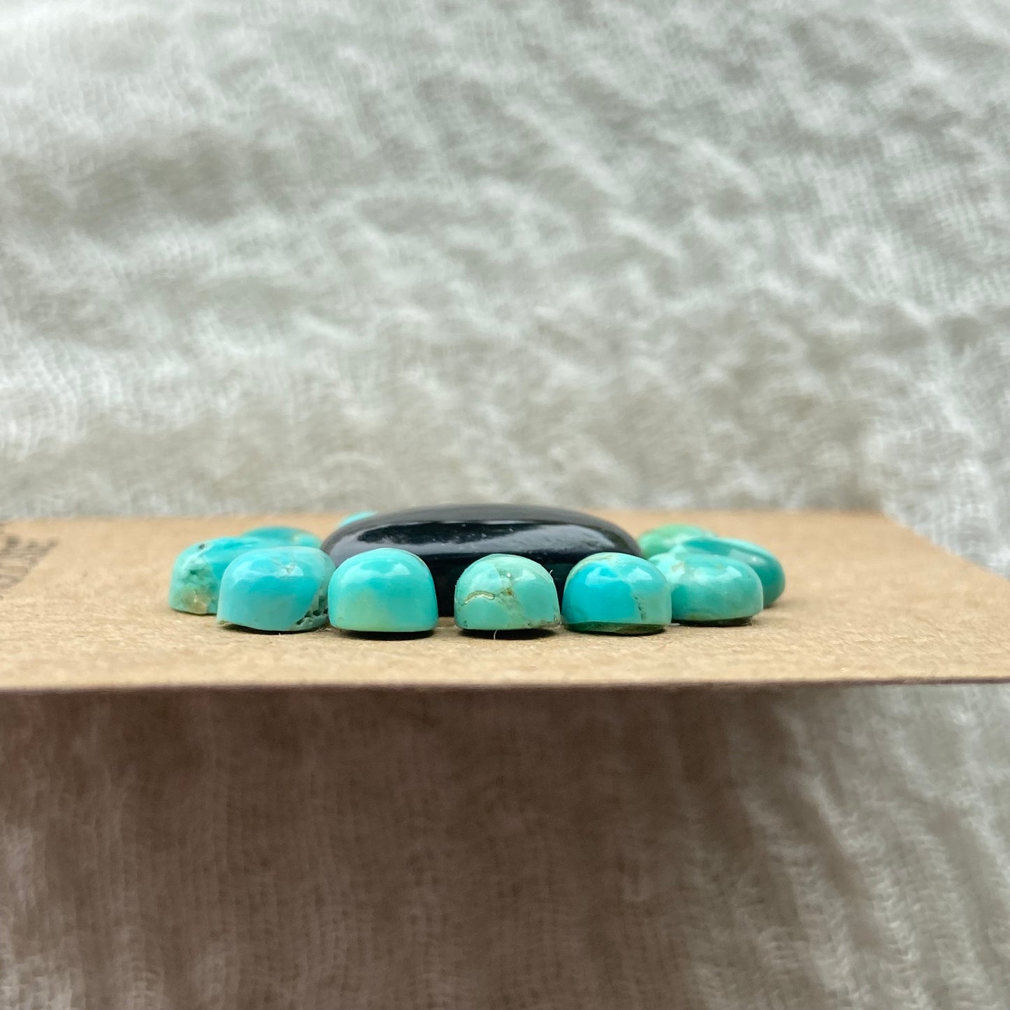Kingman / Black Onyx Cabochon - Mix137