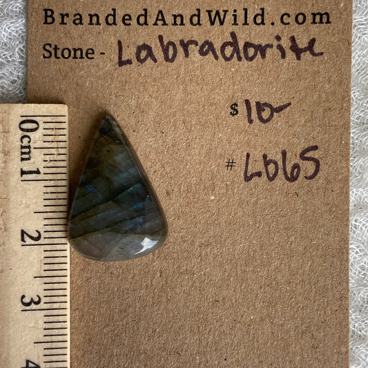 Labradorite Cabochon - L065