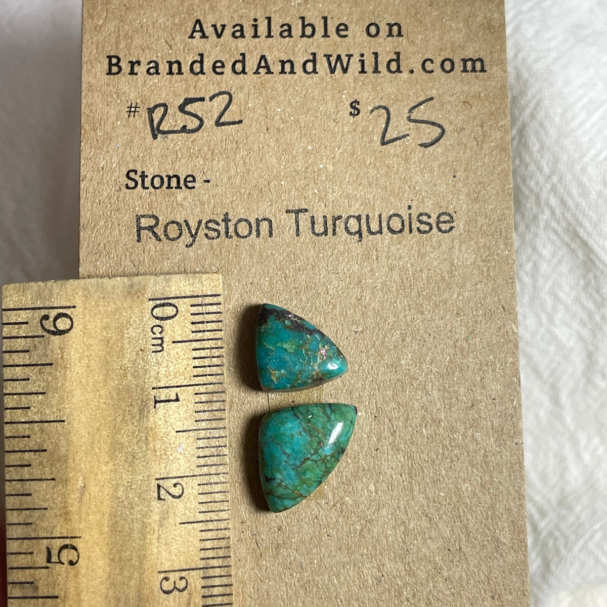 Royston Turquoise Cabochon - R52