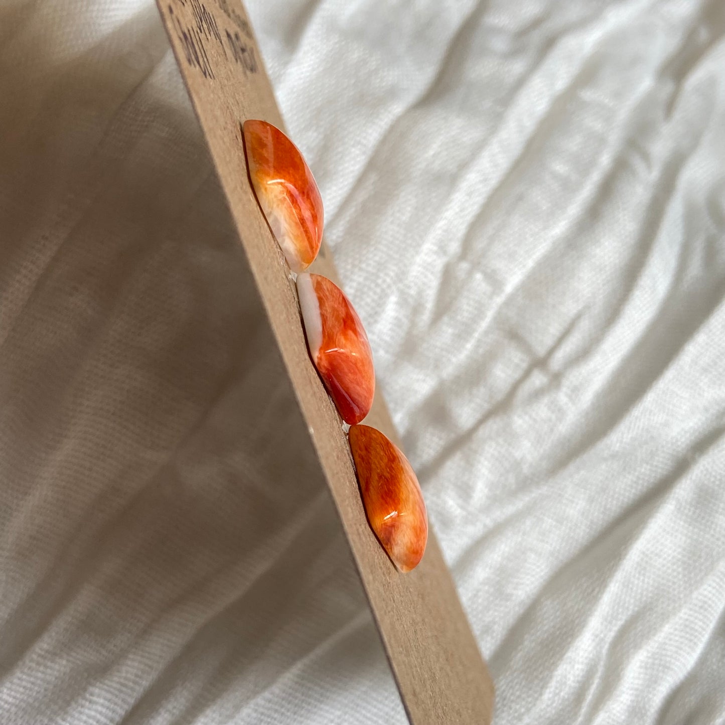 Oystershell Cabochon - OS45 4EAF1E71-F025-44DB-821E-9D25658261E6 Brandedandwild.com