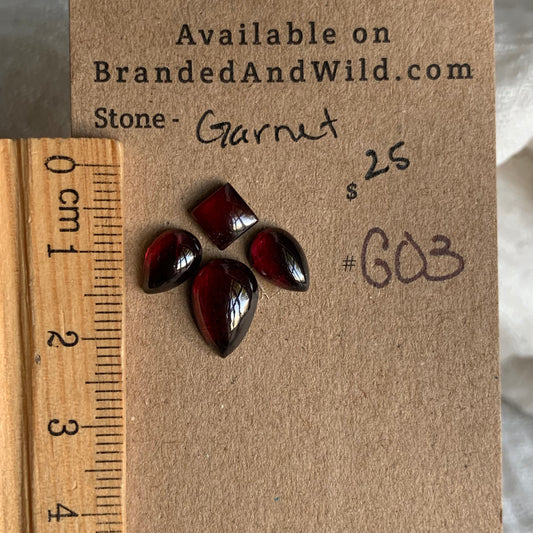 Garnet Cabochon - G03