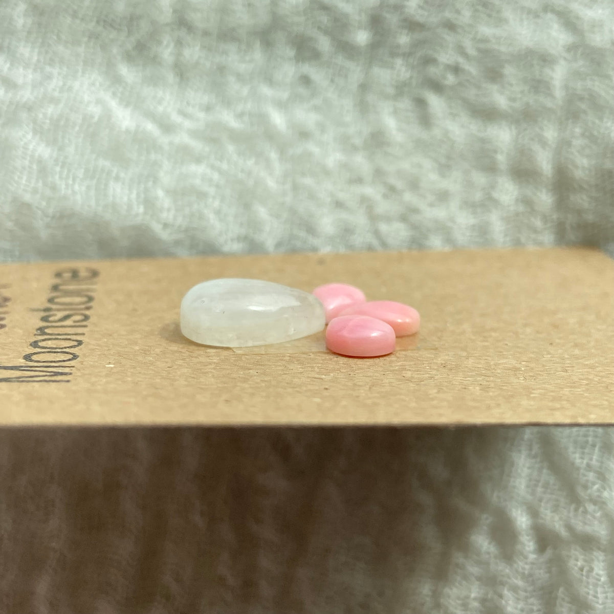 Pink Conch / White Moonstone- Mix166