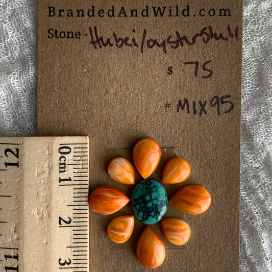 Oystershell - Hubei Turquoise Cabochon - MIX95