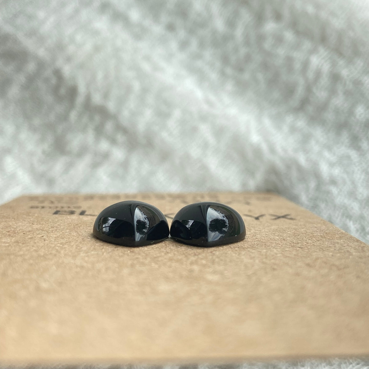 Black Onyx - Cabochon - B39