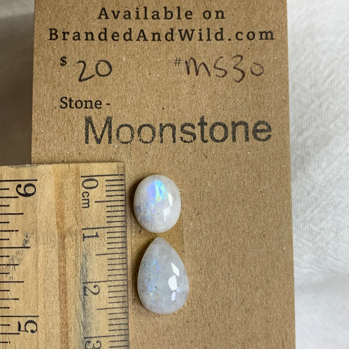 Moonstone Cabochon - MS30 5326194B-62B3-4329-AA29-F231A03D2F74 Brandedandwild.com