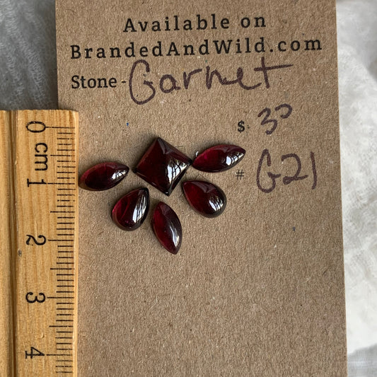 Garnet Cabochon - G21
