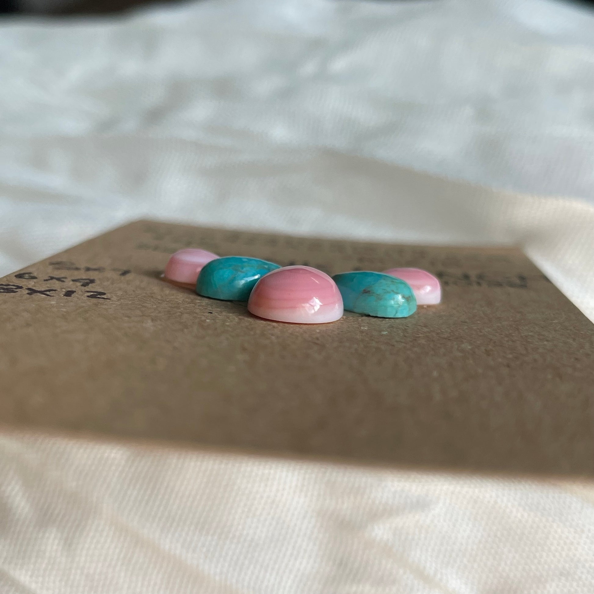Kingman / Pink Conch Cabochon - MIX10 559484FE-95F4-4AA3-B71C-83B485584077 Brandedandwild.com