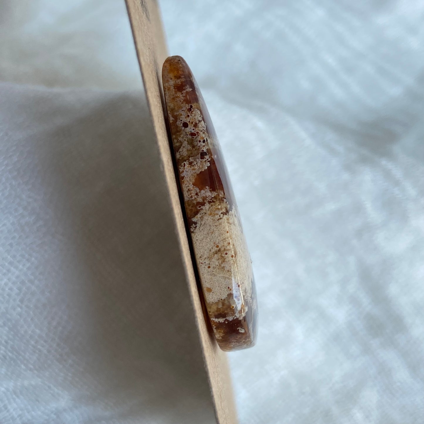 Amber Cabochon AM04