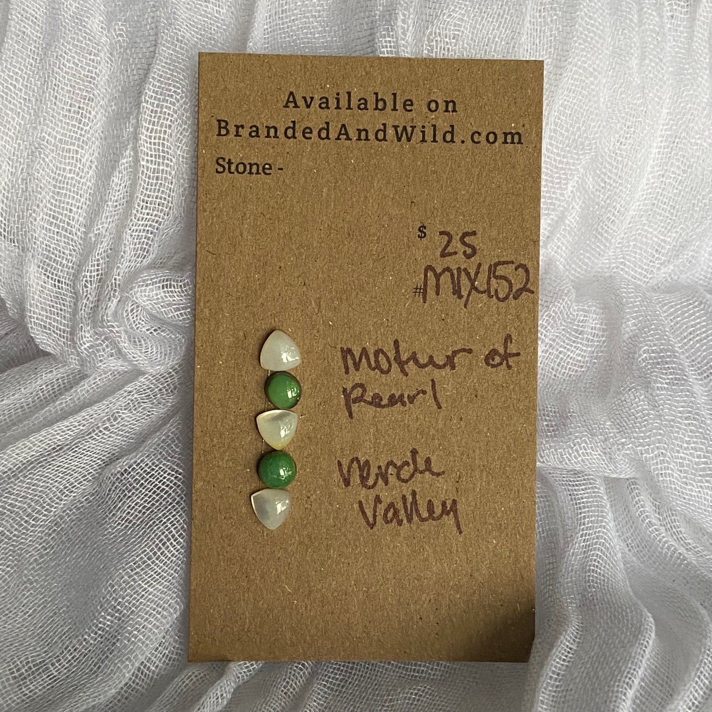 Mother of Pearl / Verde Valley Cabochon - MIX152