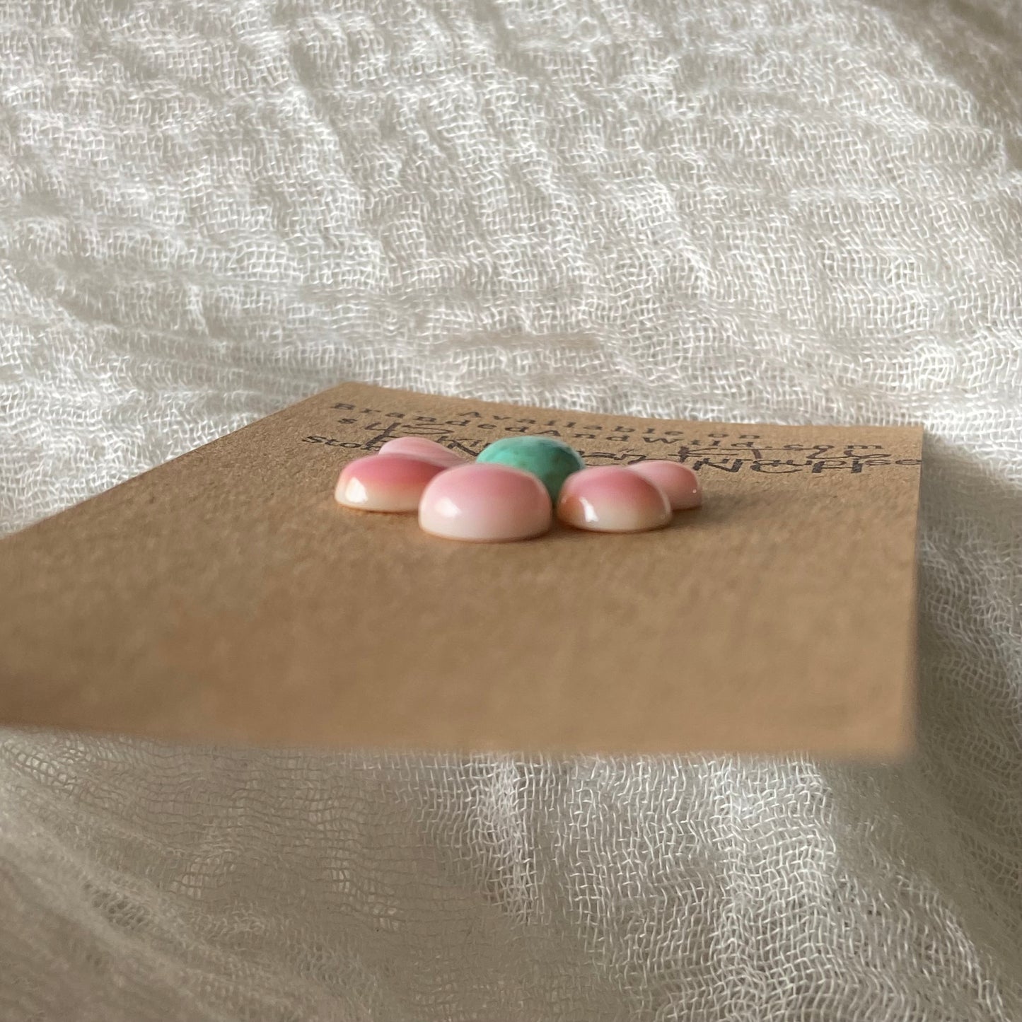 Pink Conch / Kingman Turquoise Cabochon - PK26
