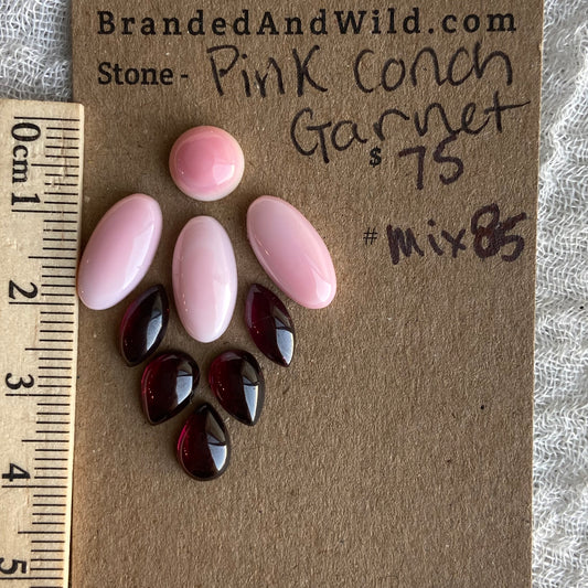 Pink Conch / Garnet Cabochon - Mix85