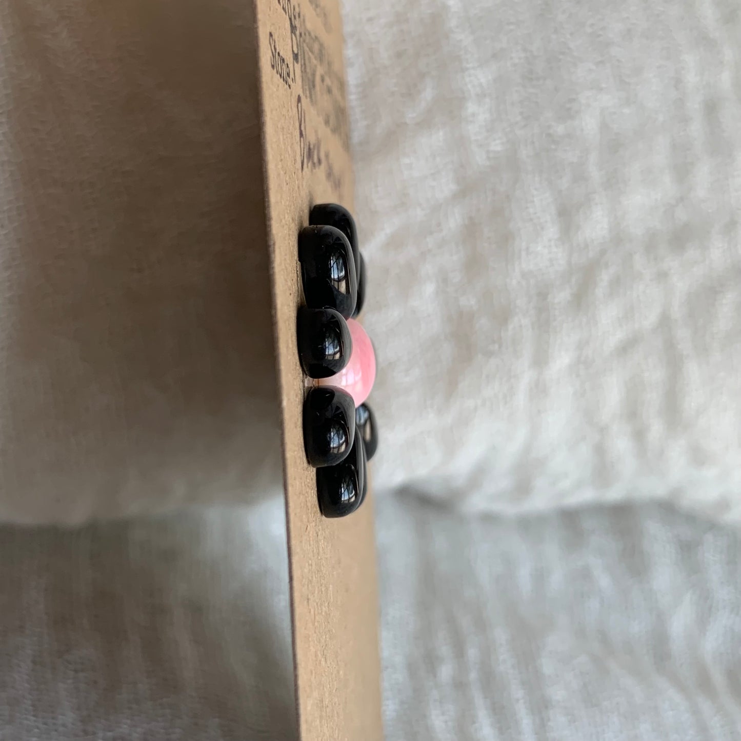 Pink Conch / Black Onyx Cabochon - Mix30