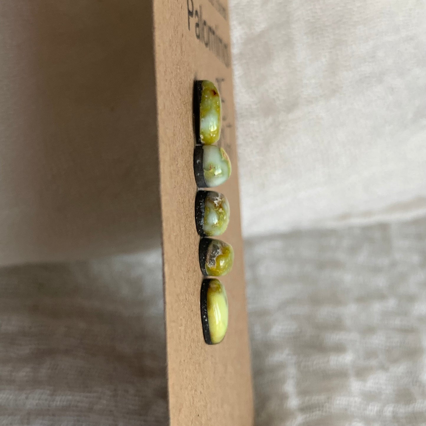 Palomino Cabochon - P067