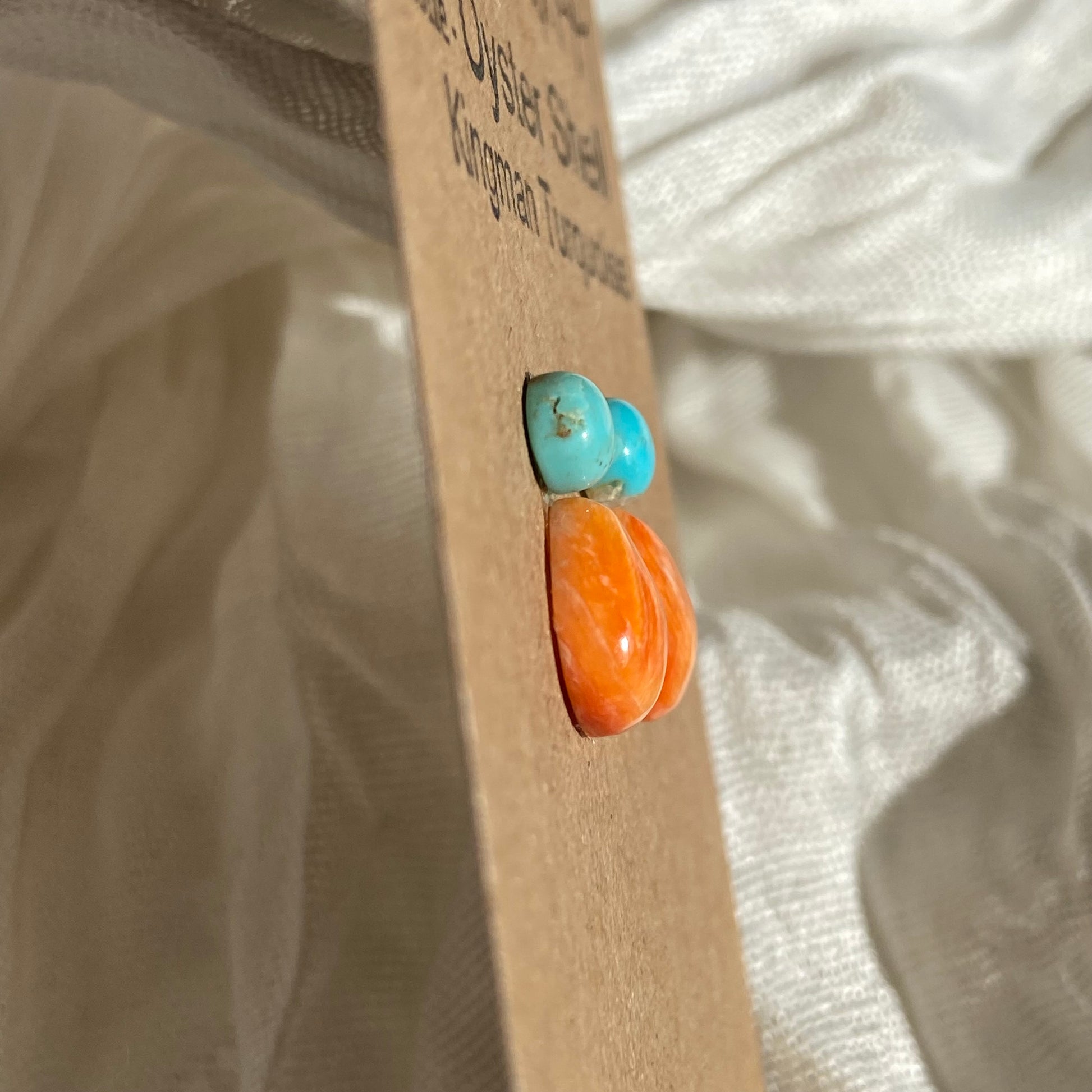 Oystershell / Kingman Turquoise Cabochon - MIX149 5AD6FFAC-17DD-402A-BB4F-4921D29FB917 Brandedandwild.com