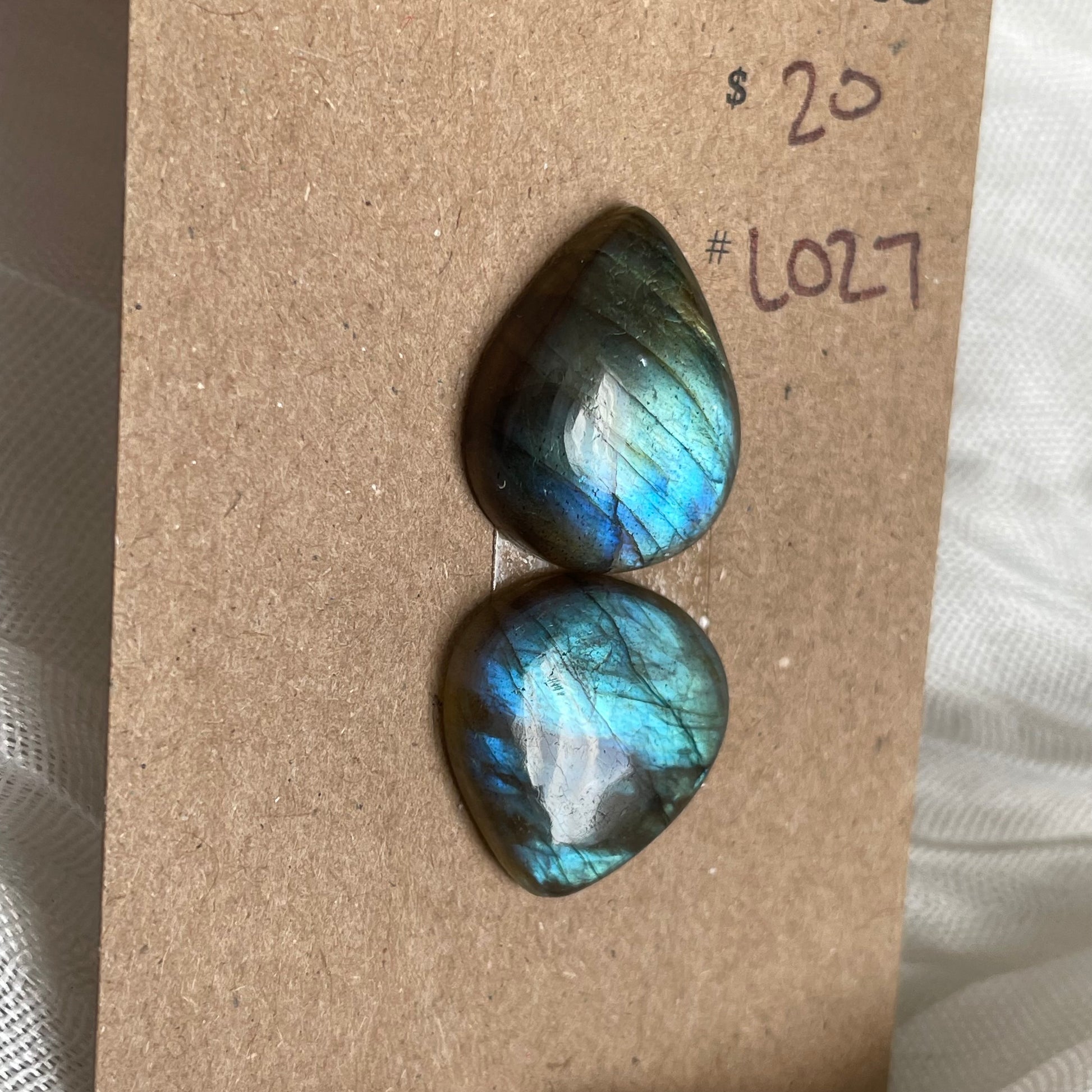 Labradorite Cabochon - L027 5B3FE26A-7C1E-4B4F-A85B-15715082E1A9 Brandedandwild.com