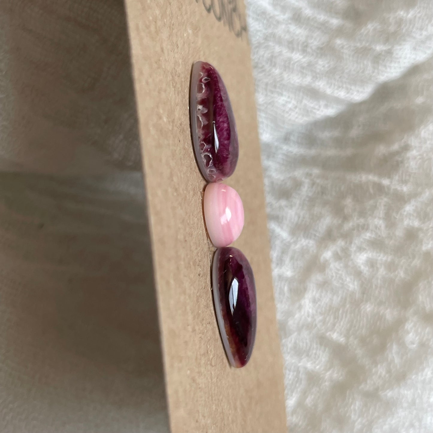 Pink Conch / Oyster Shell Cabochon - P005