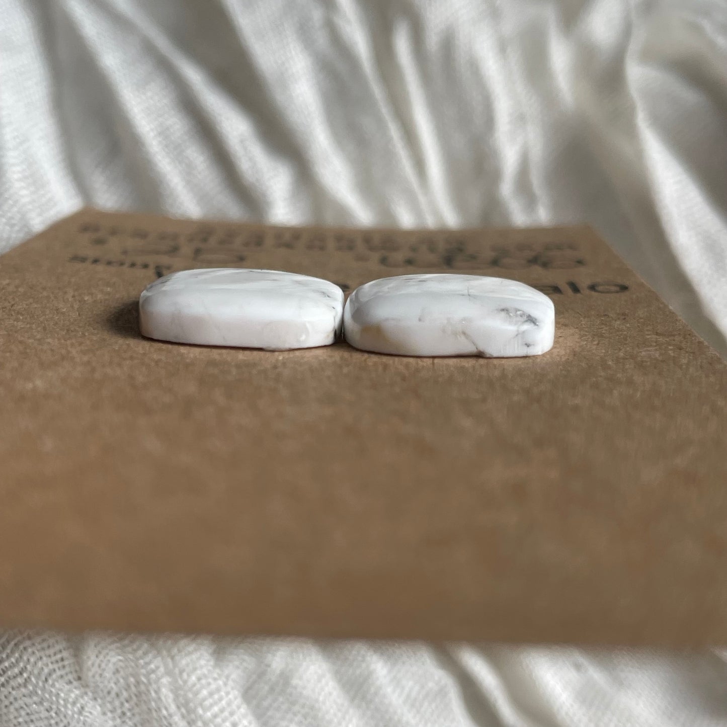 White Buffalo Cabochon - WB06 5CCF5C86-A1C0-49DD-9DF1-400889613D2D Brandedandwild.com