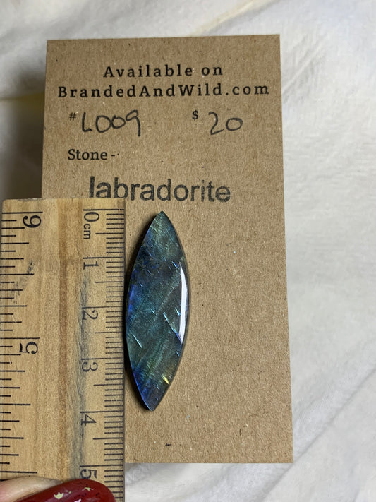 Labradorite Cabochon - L009 5CF36AF5-A34F-4023-A2BE-4AF9792B7359 Brandedandwild.com