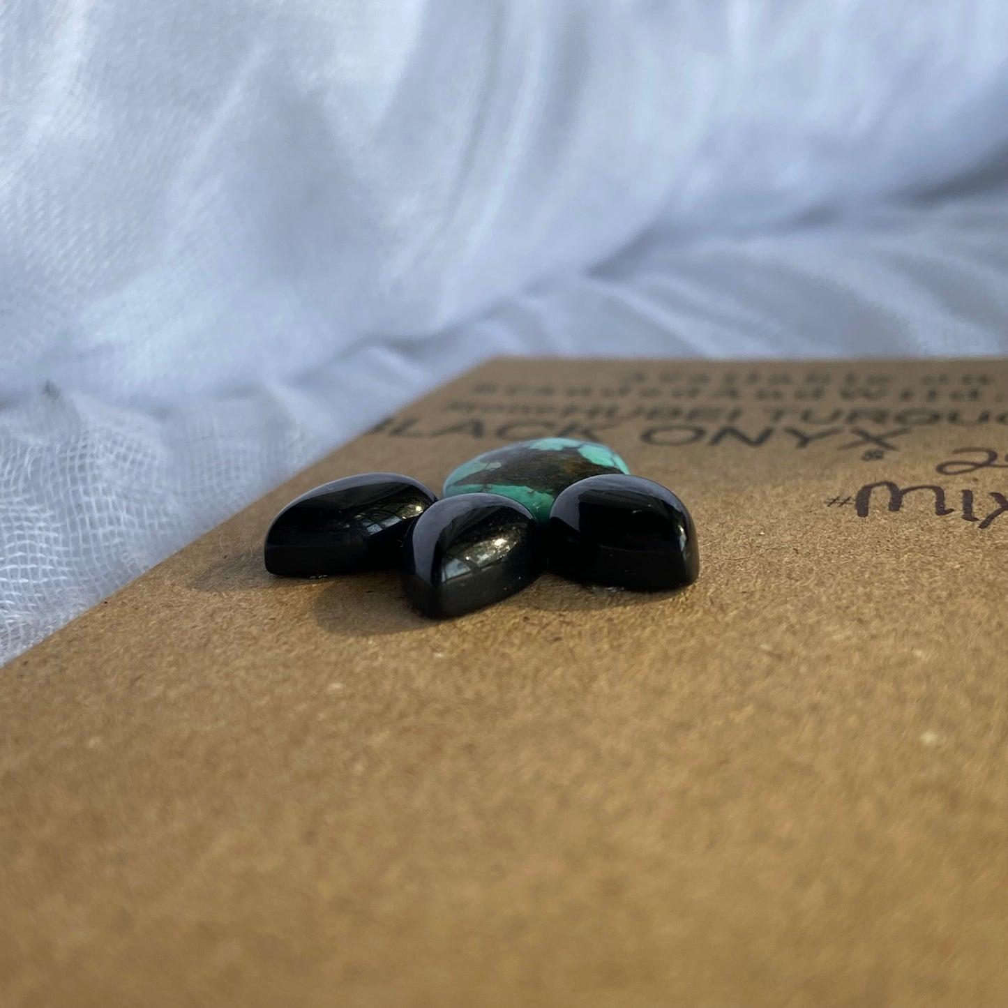 Black Onyx / Hubei Cabochon - MIX160