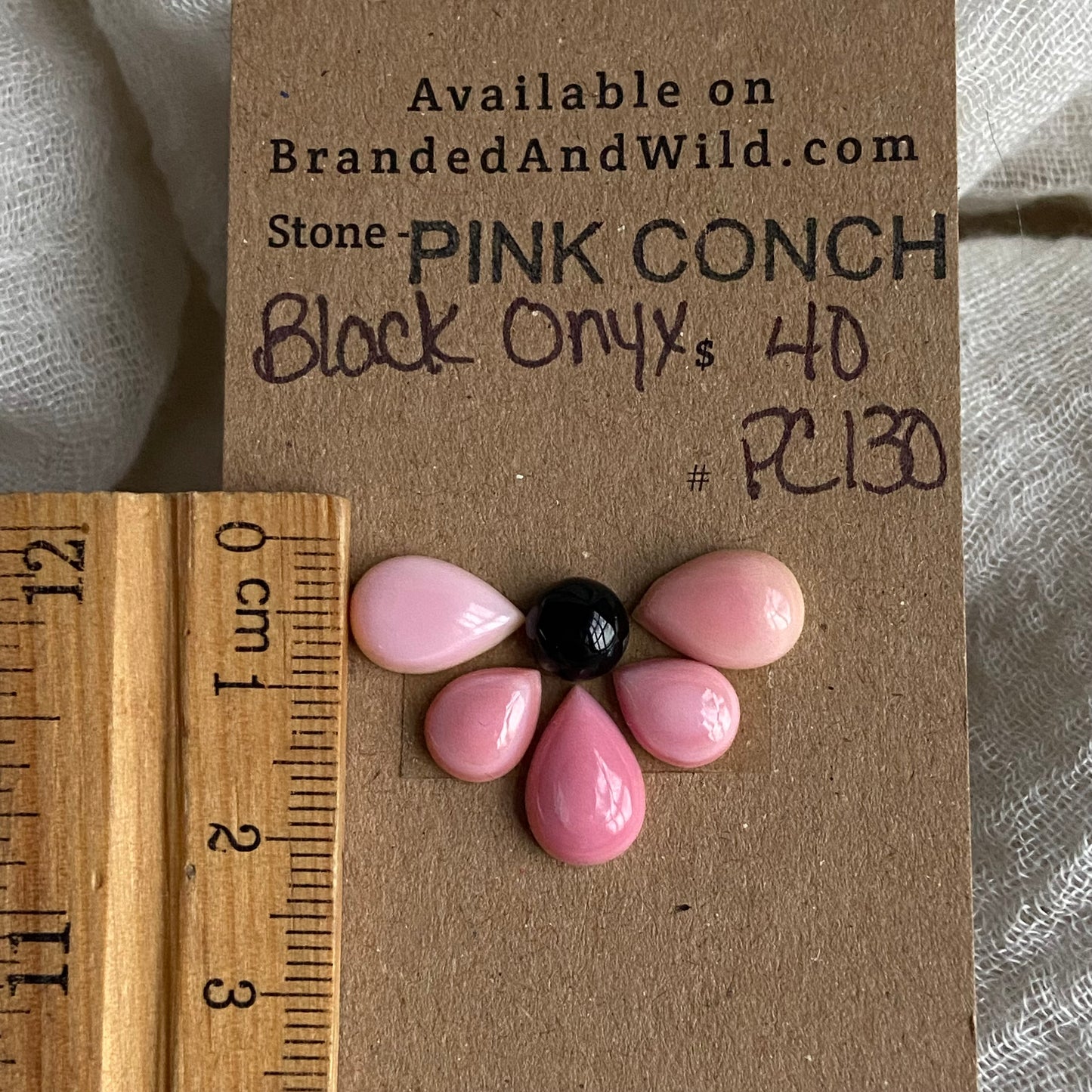 Black Onyx/Pink Conch Cabochon - Mix130