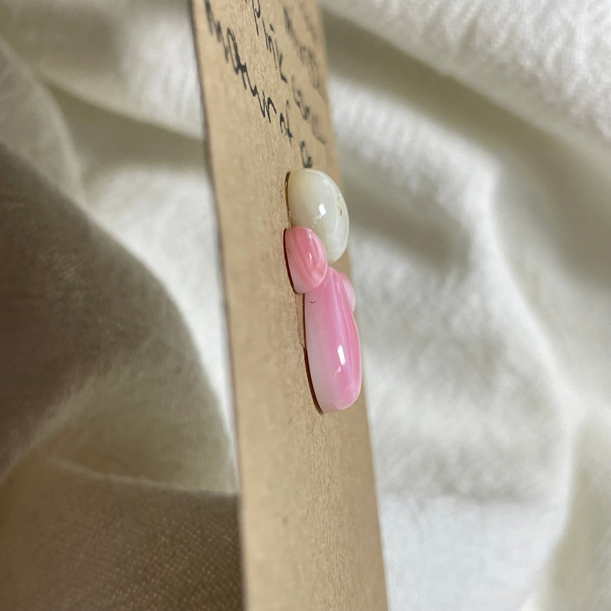 Pink Conch / Kingman Turquoise Cabochon - Mix152