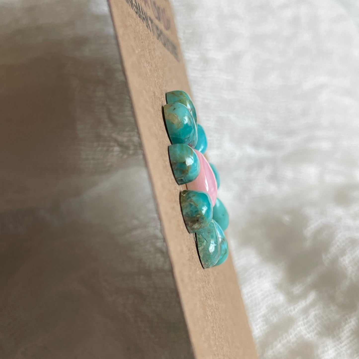 Pink Conch / Kingman Turquoise Cabochon - PK05